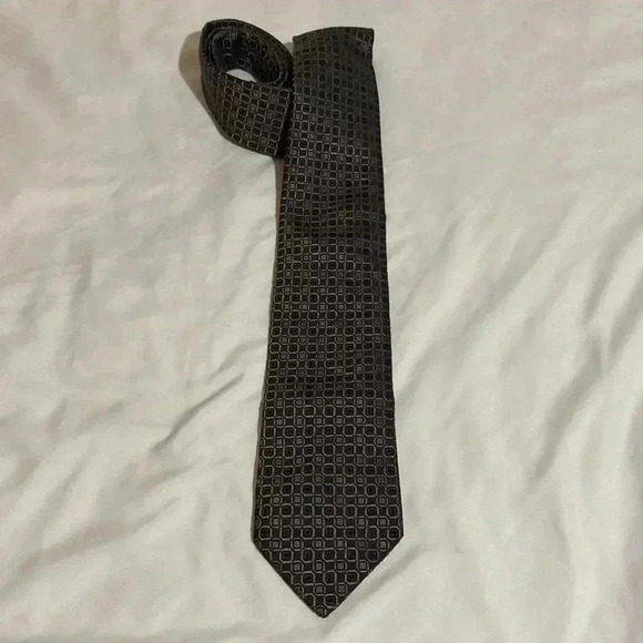 Hugo Boss 100% silk necktie brown geometric  square tile pattern career office - Picture 8 of 8